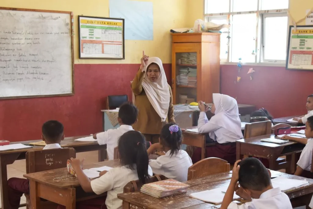 Perbandingan Jawaban Baik vs. Kurang Baik di SJT PPG