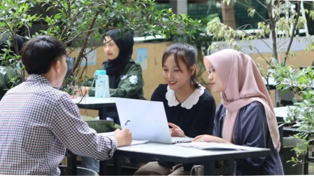 Syarat Administrasi dan Strategi